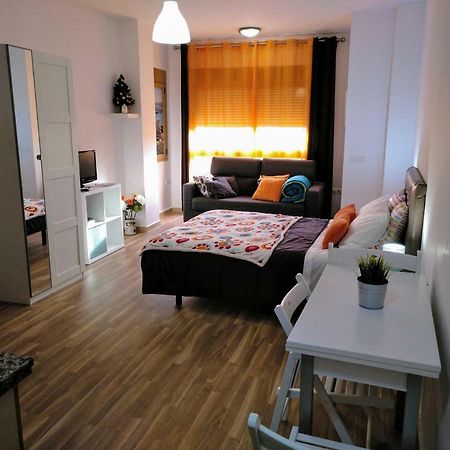 Apartamento Domingo Lozano มาลากา ภายนอก รูปภาพ