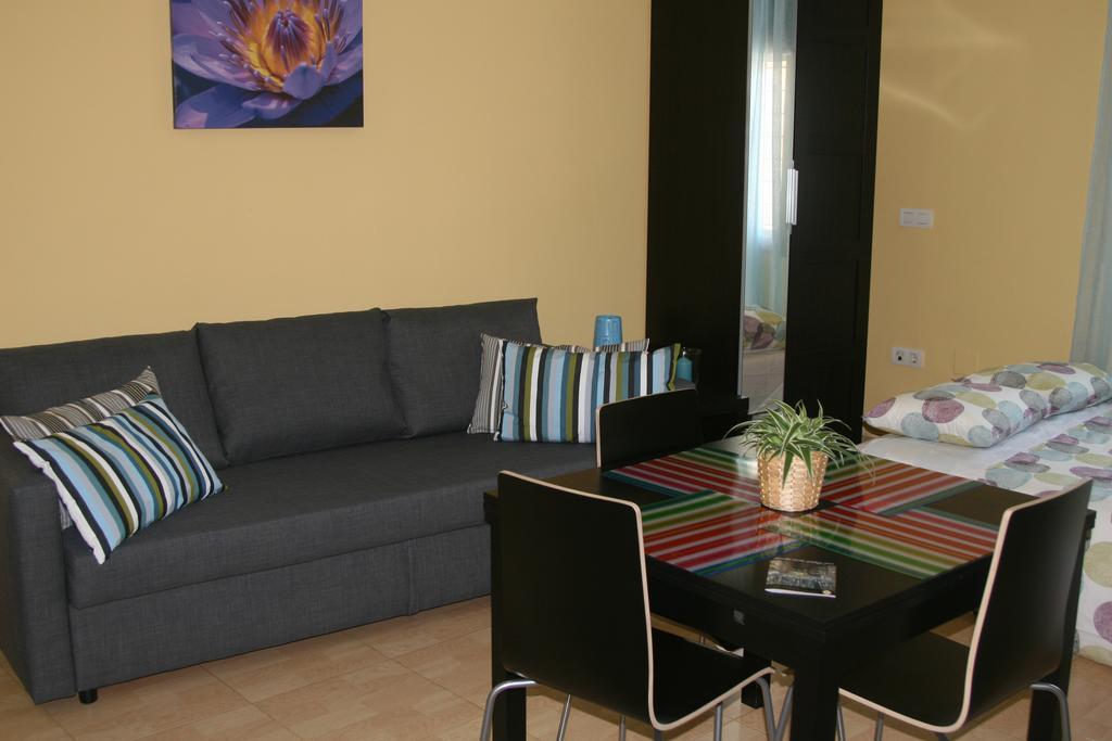 Apartamento Domingo Lozano มาลากา ภายนอก รูปภาพ