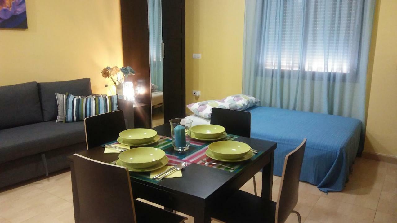 Apartamento Domingo Lozano มาลากา ภายนอก รูปภาพ