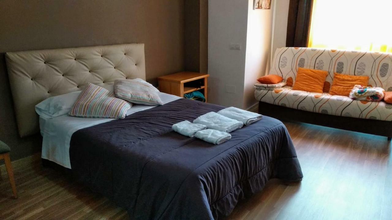 Apartamento Domingo Lozano มาลากา ภายนอก รูปภาพ