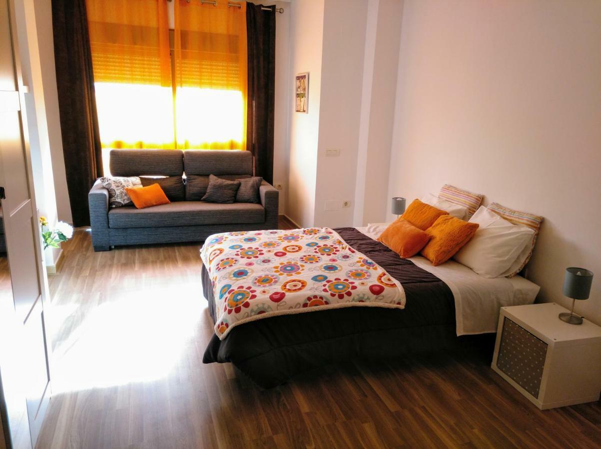 Apartamento Domingo Lozano มาลากา ภายนอก รูปภาพ